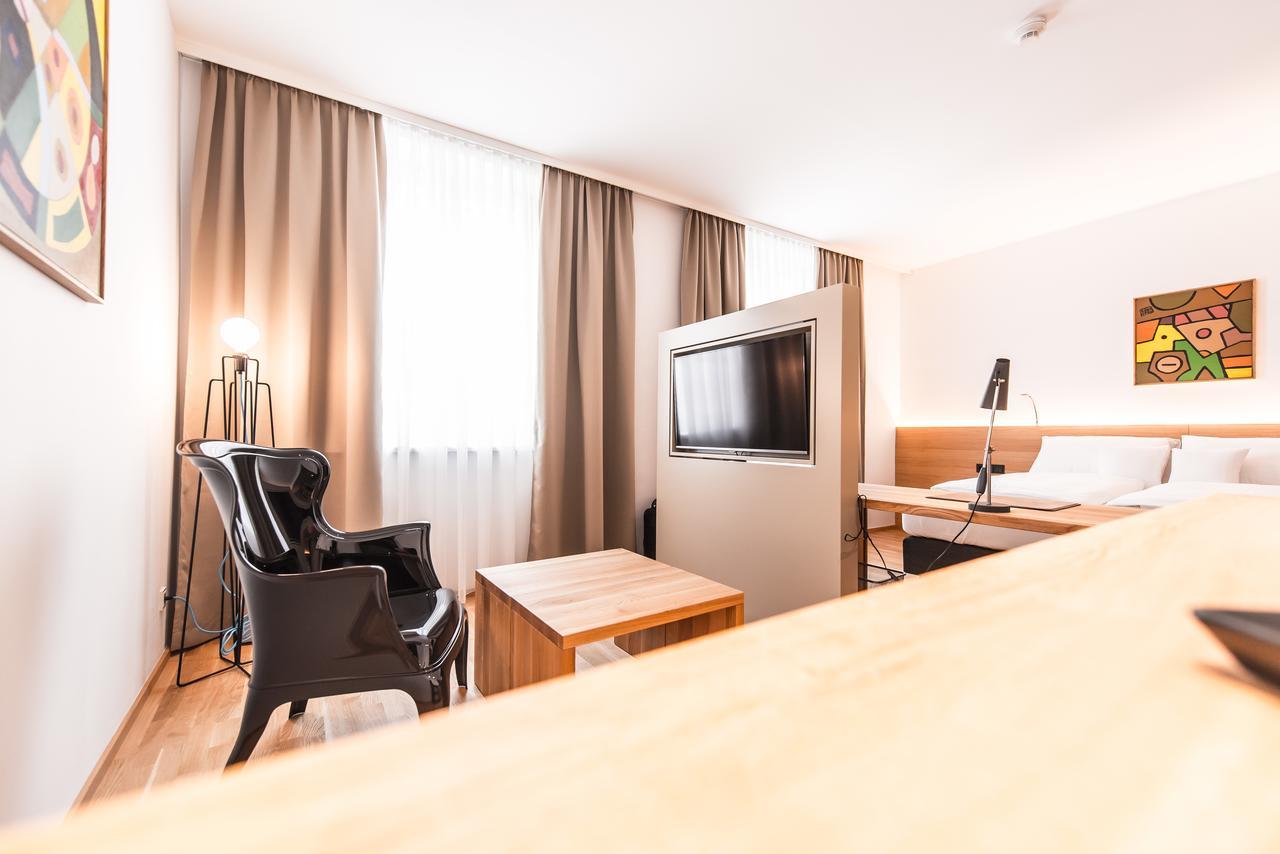 Goettfried - Essen Trinken Schlafen Hotel Linz Exterior photo